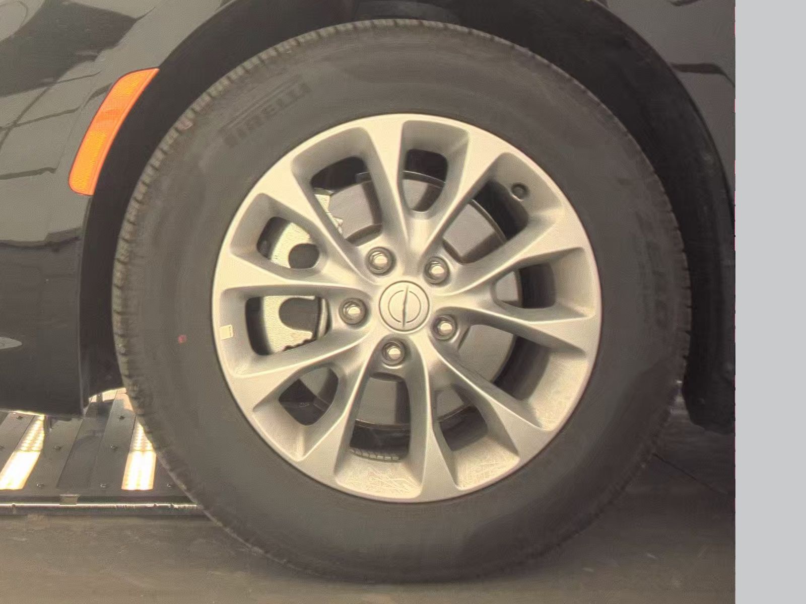 2026 Chrysler Pacifica Limited FWD