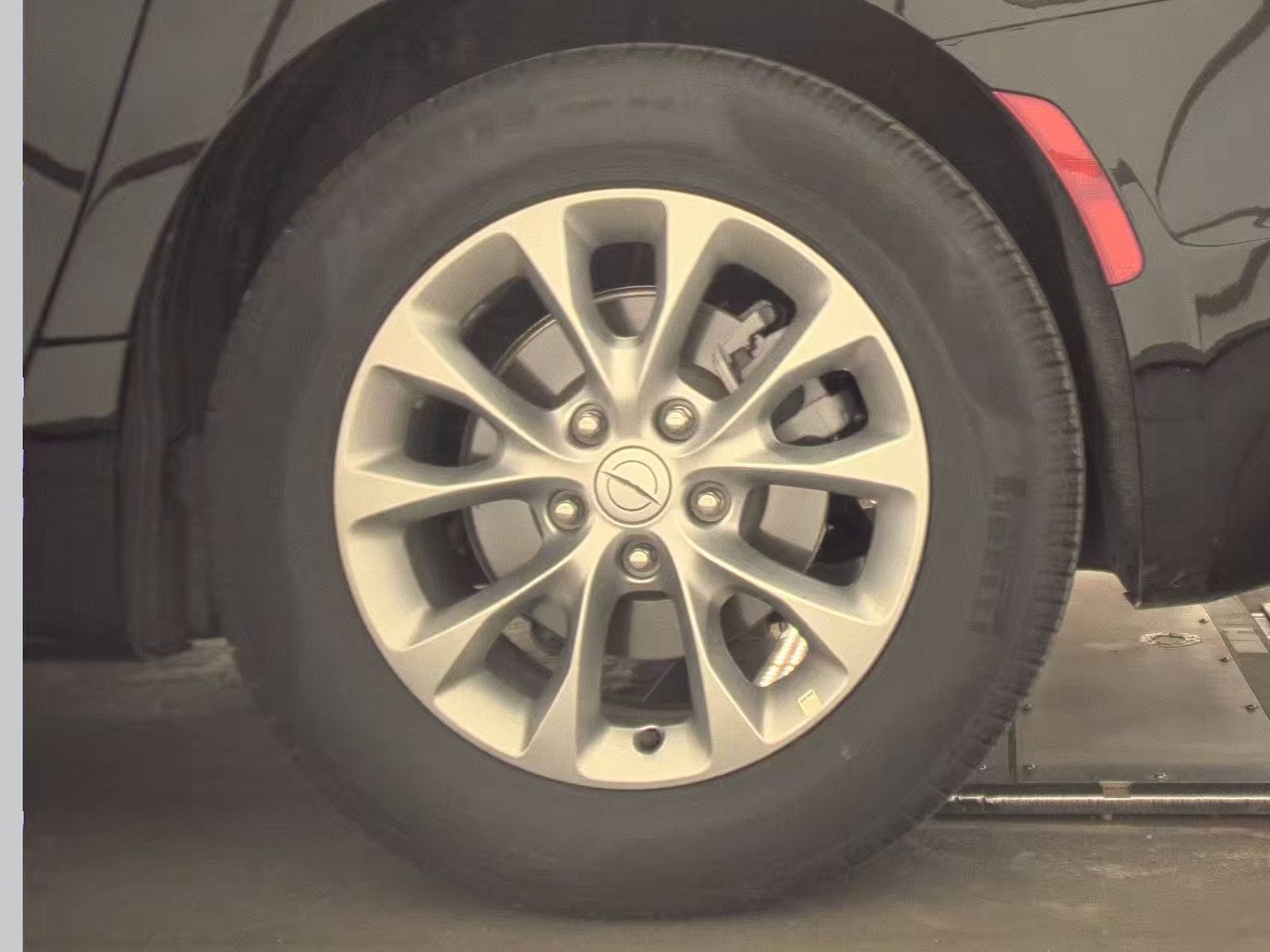 2026 Chrysler Pacifica Limited FWD