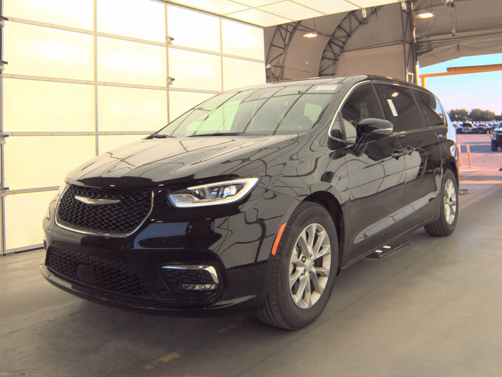 2026 Chrysler Pacifica Limited FWD