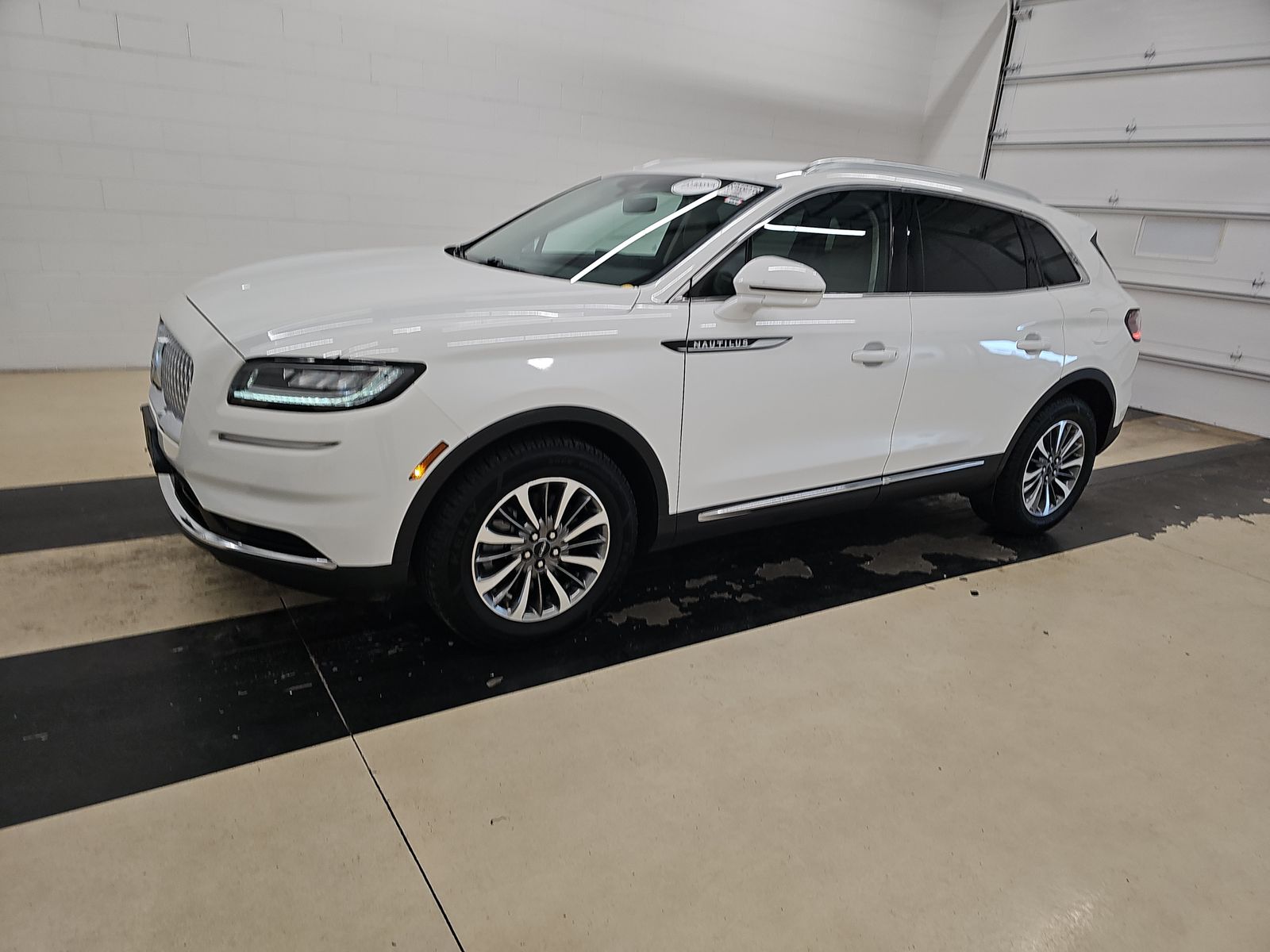 2023 Lincoln Nautilus AWD's photo