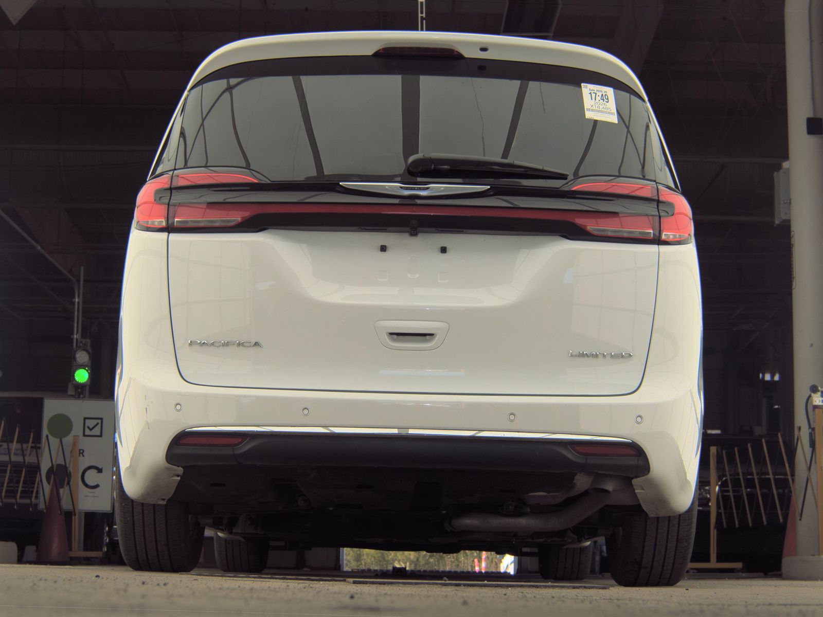 2026 Chrysler Pacifica Limited FWD