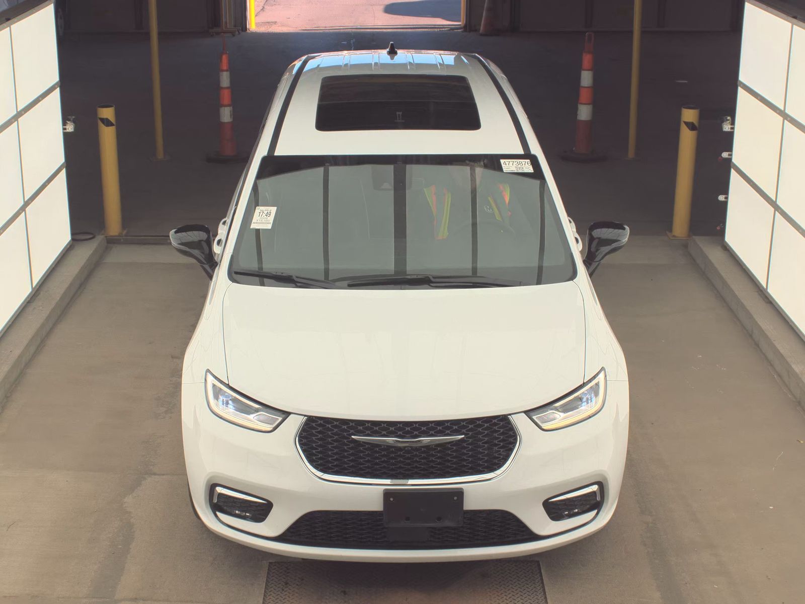 2026 Chrysler Pacifica Limited FWD