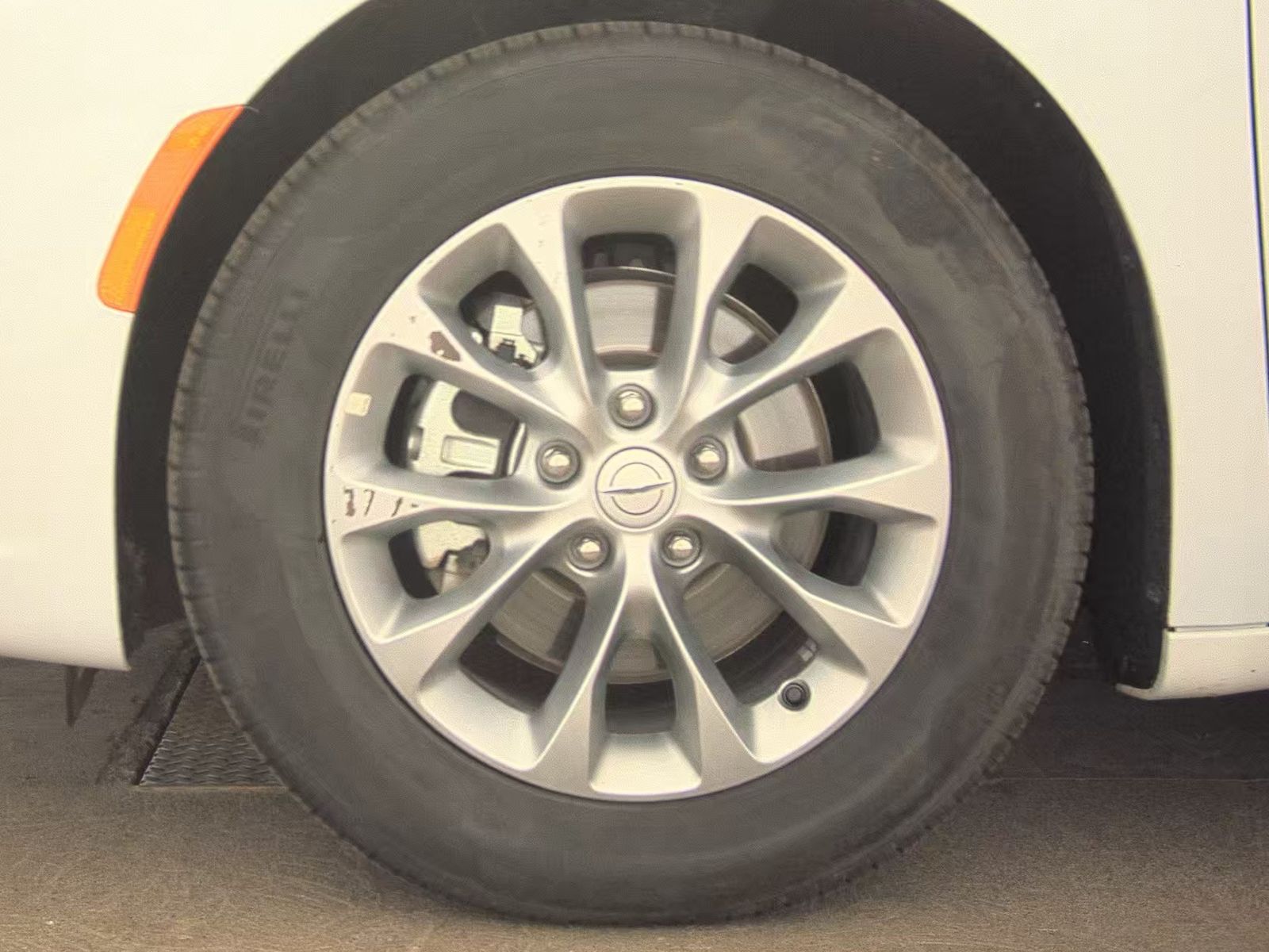 2026 Chrysler Pacifica Limited FWD