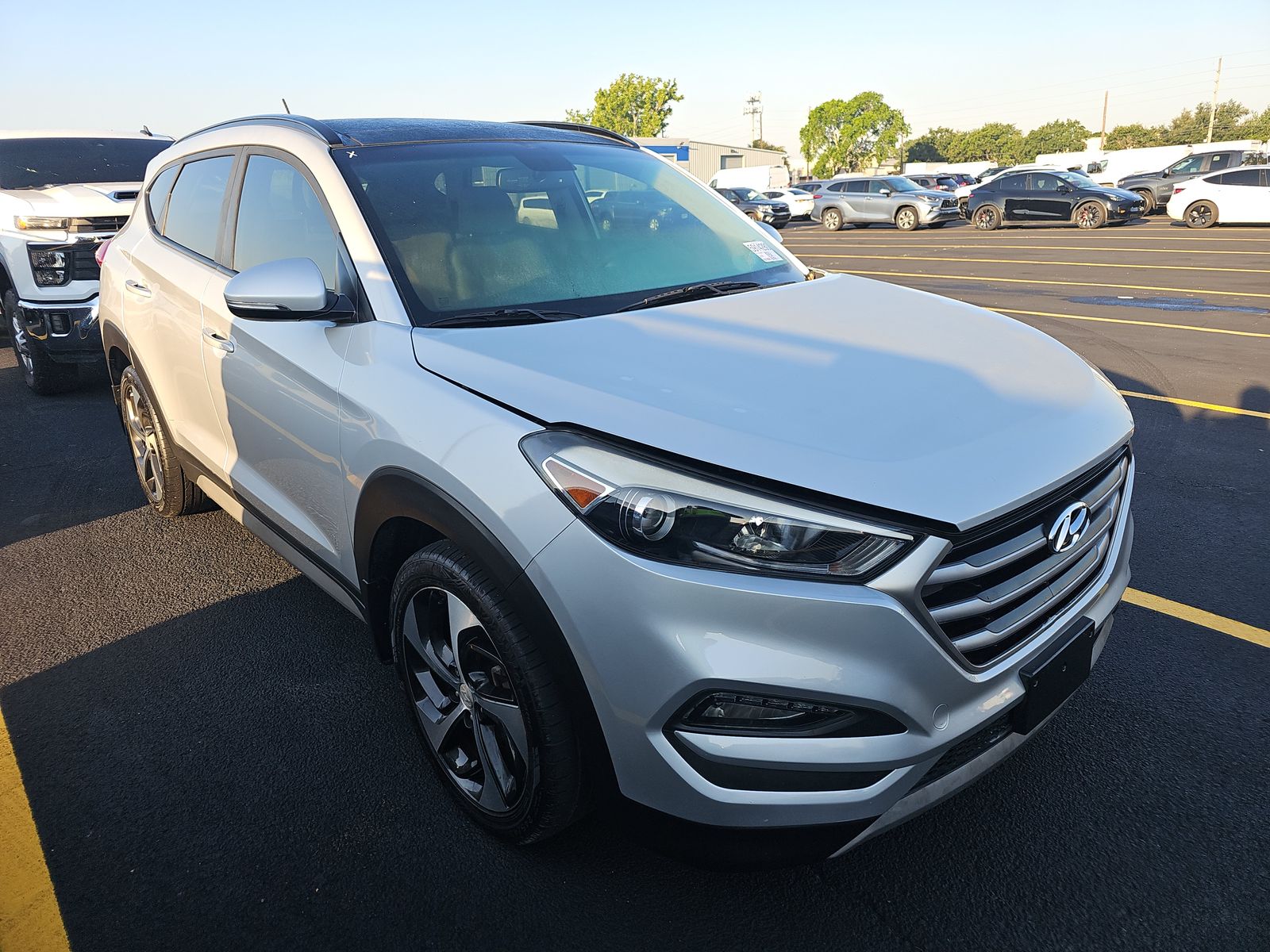 HYUNDAI TUCSON - 4