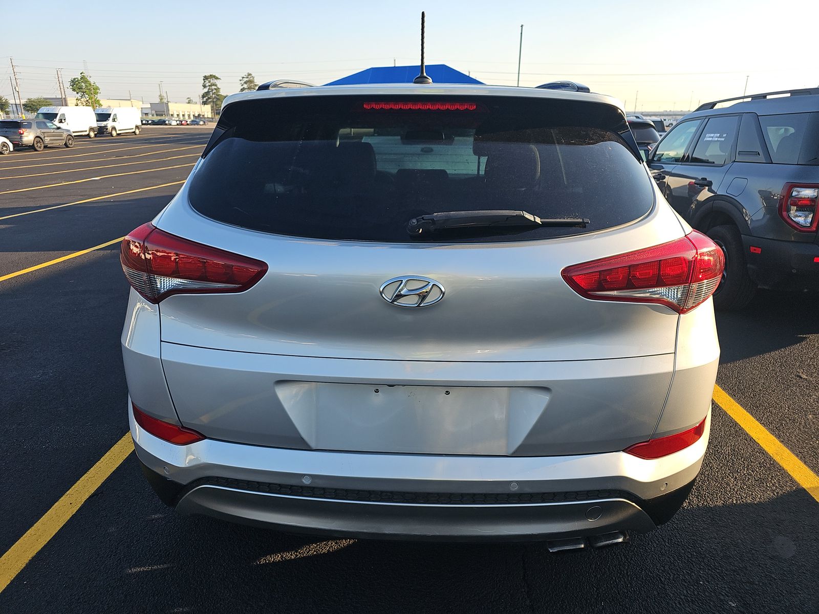 HYUNDAI TUCSON - 6