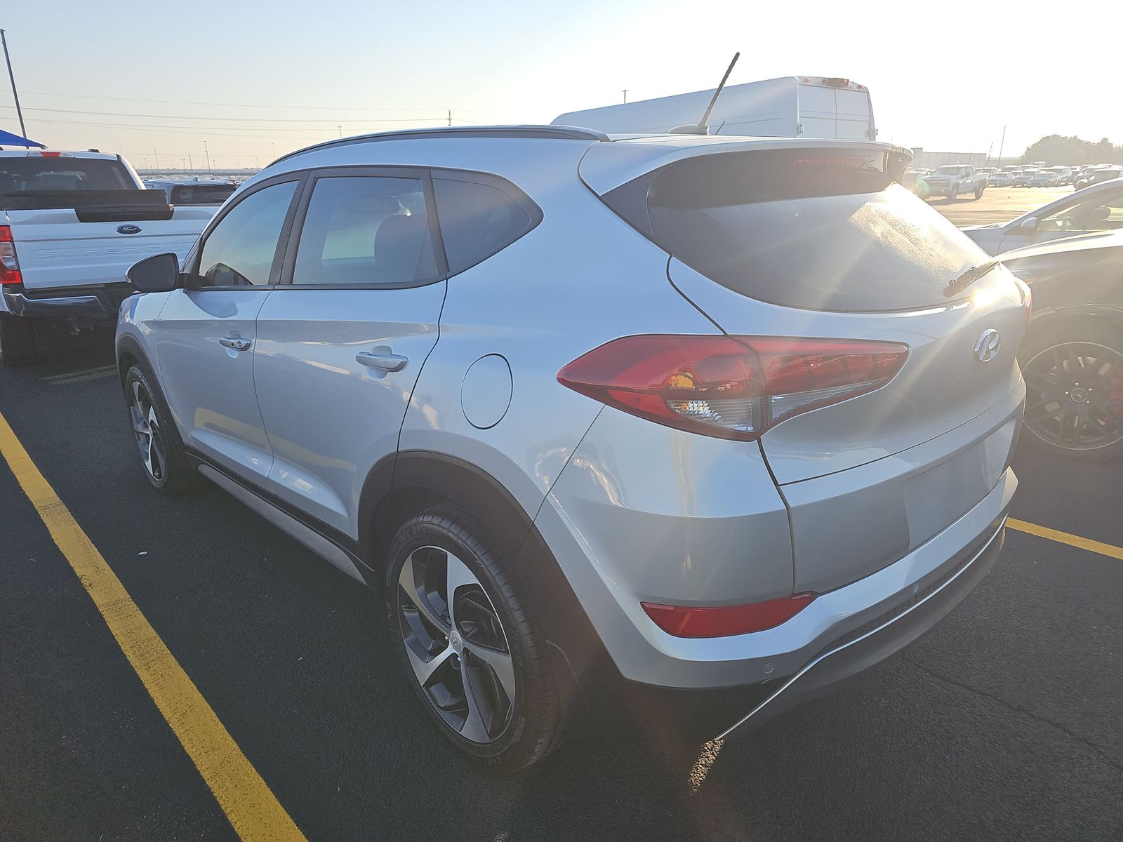 HYUNDAI TUCSON - 7