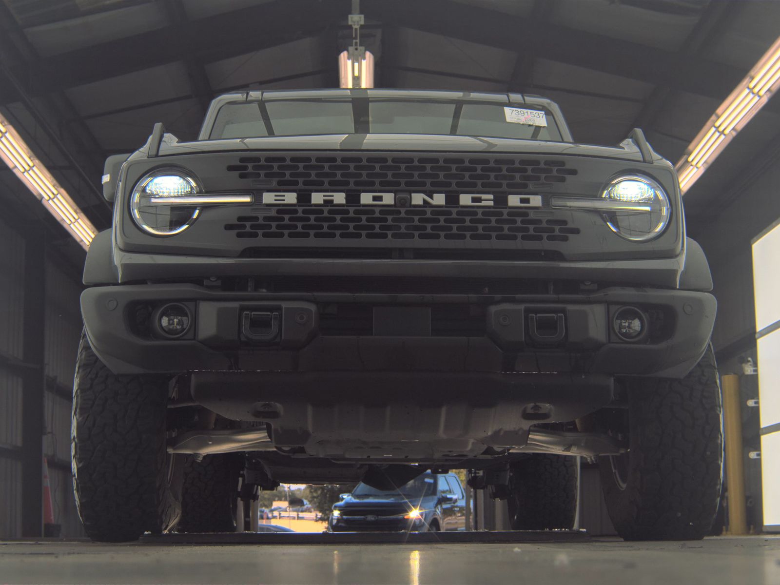 FORD BRONCO - 4