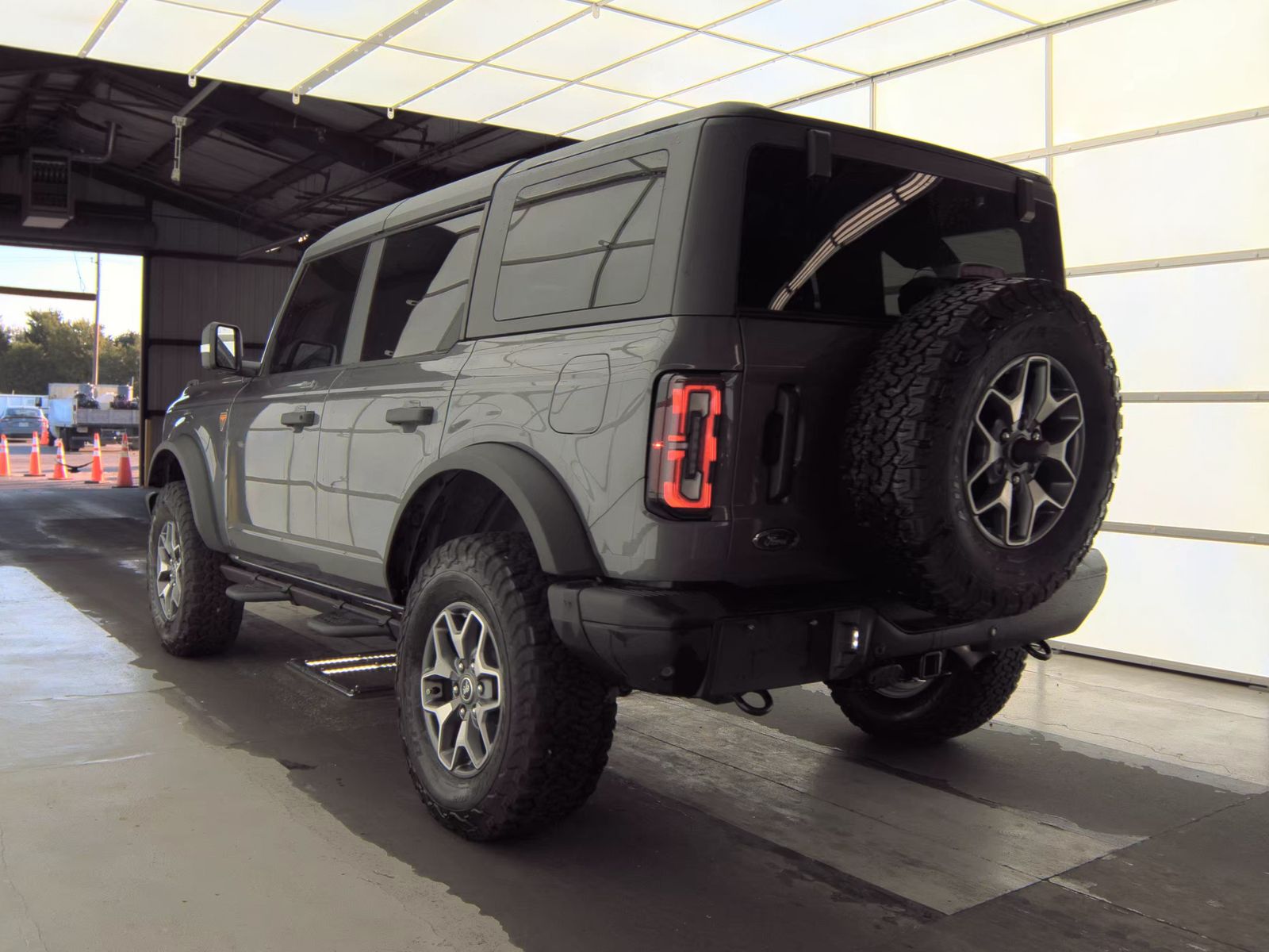 FORD BRONCO - 9
