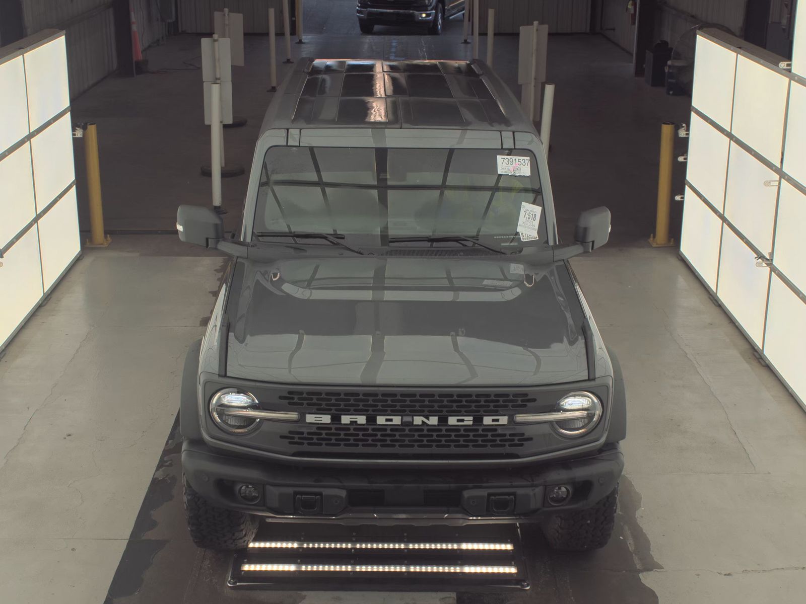 FORD BRONCO - 3