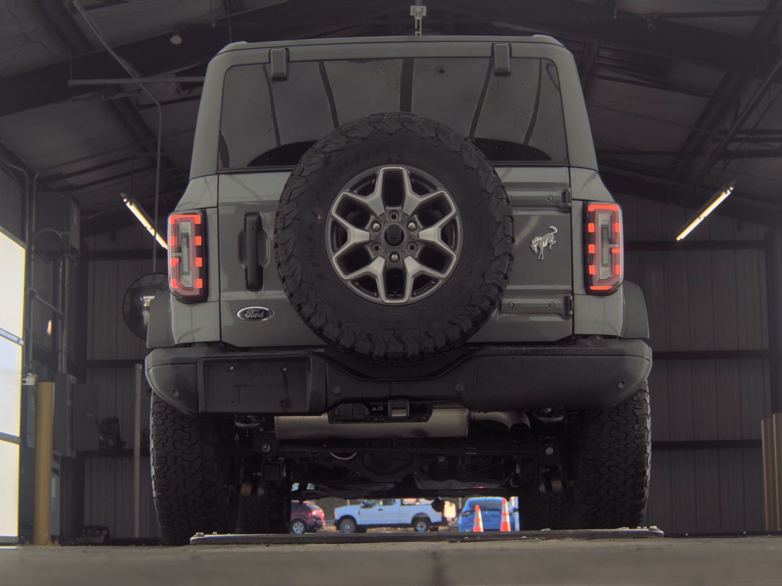 FORD BRONCO - 8