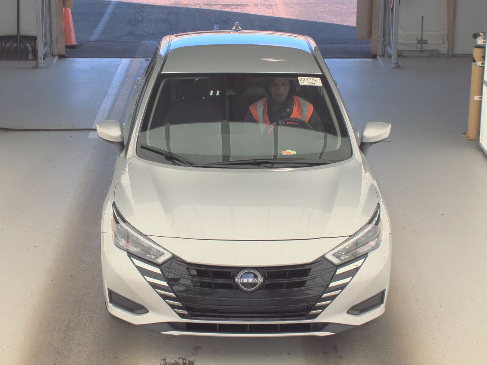 NISSAN VERSA - 3