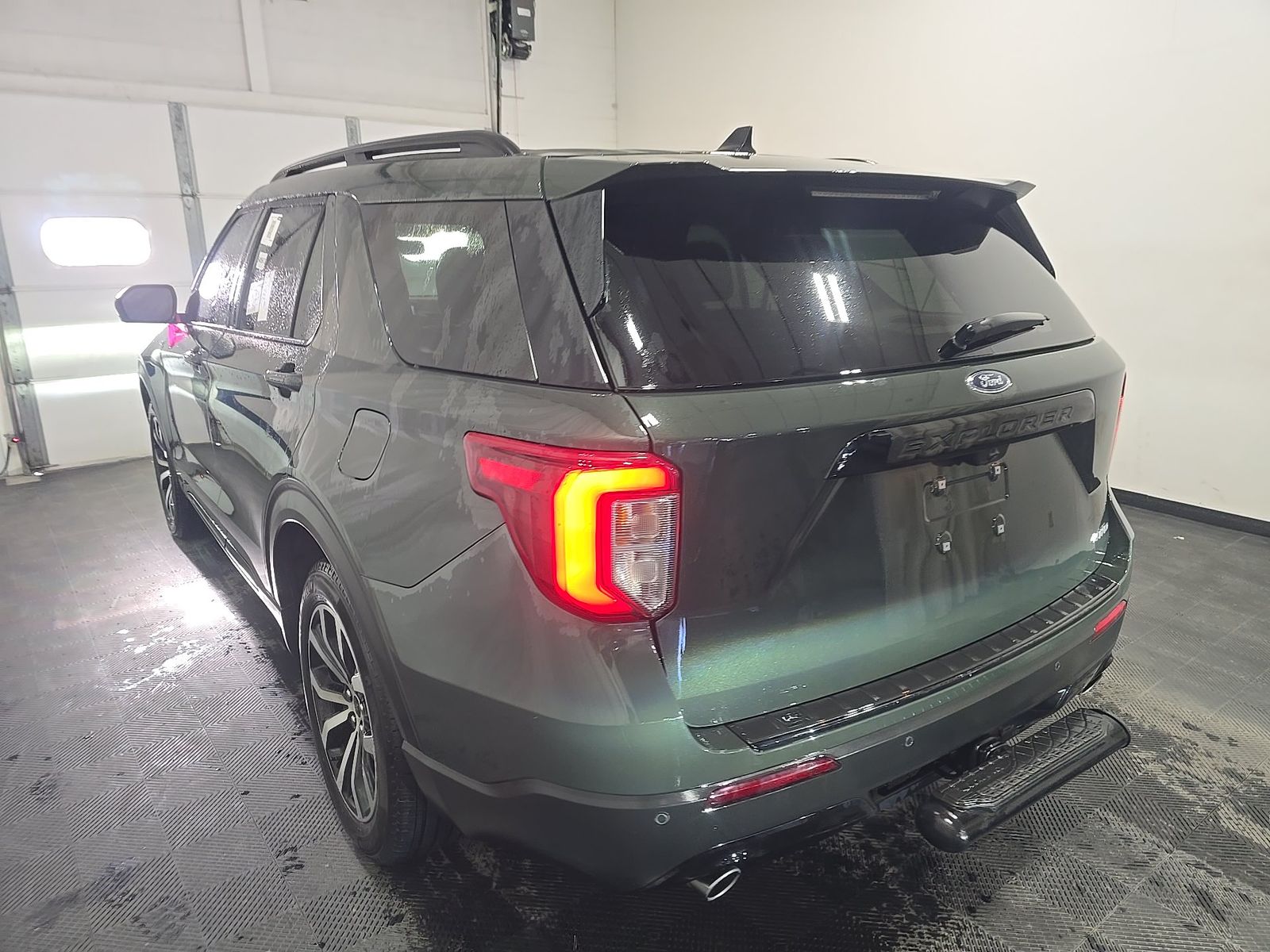 FORD EXPLORER - 7