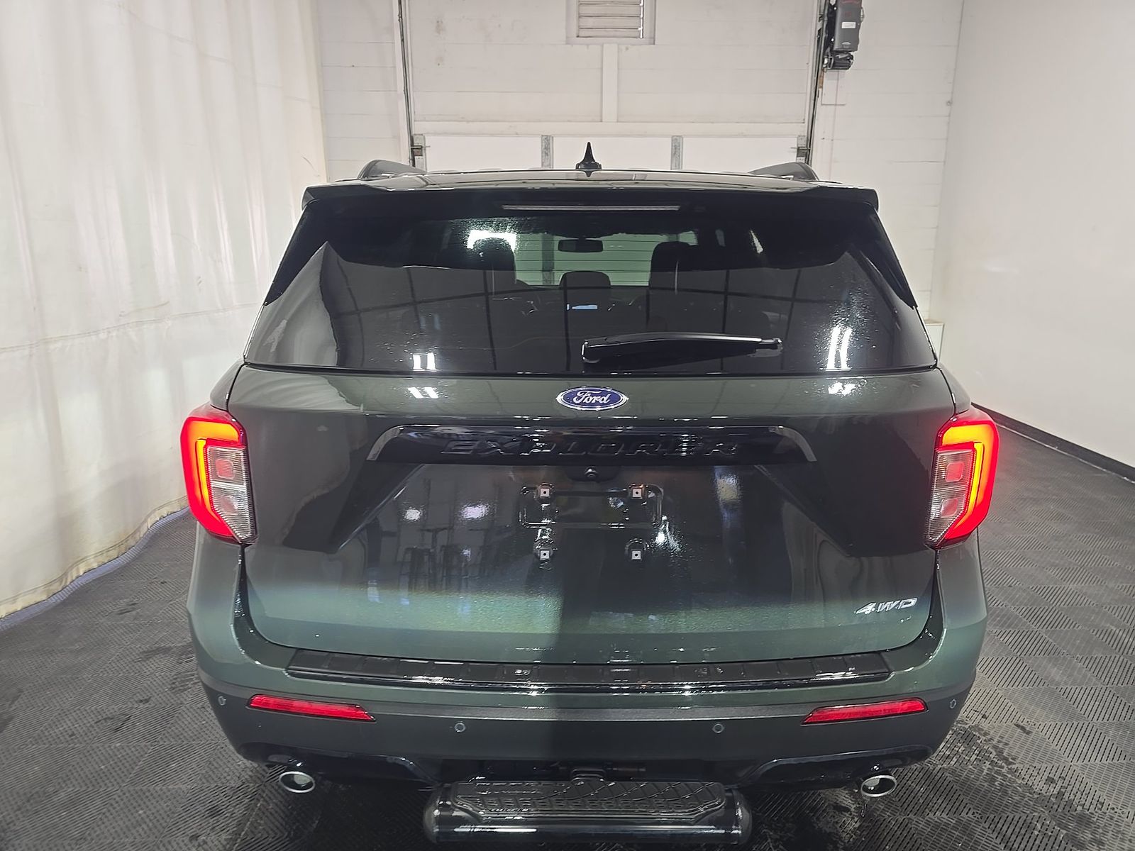 FORD EXPLORER - 6