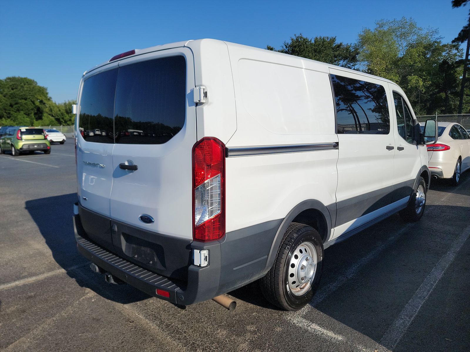 FORD TRANSIT 150 - 5