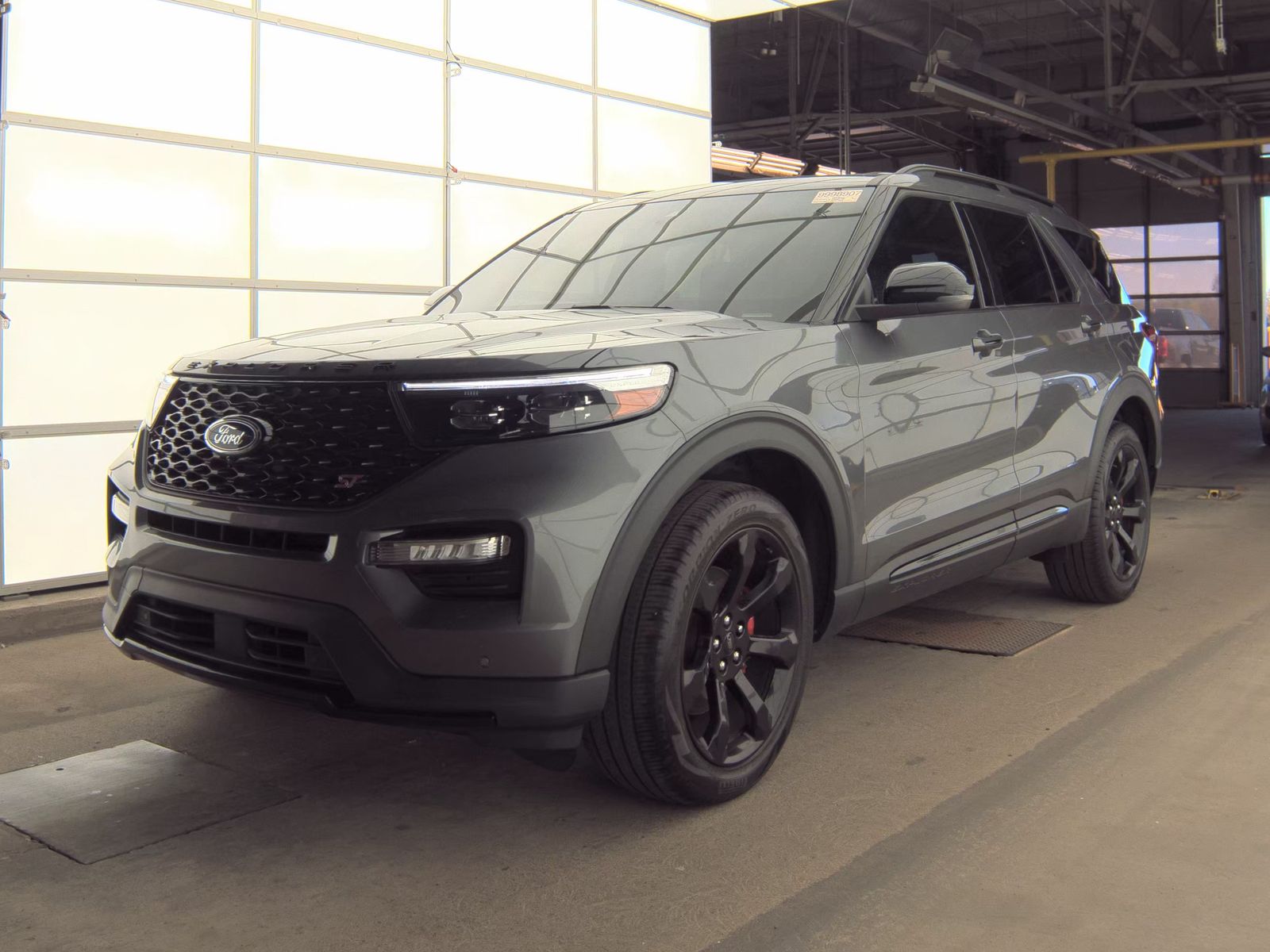 FORD EXPLORER - 1