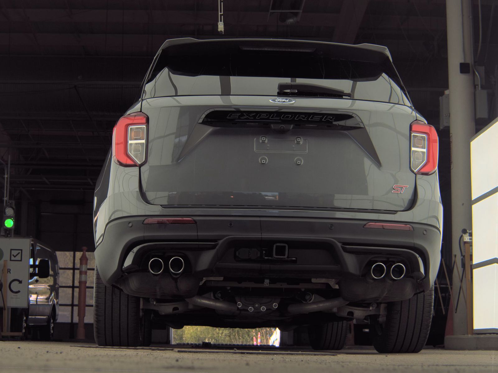 FORD EXPLORER - 8