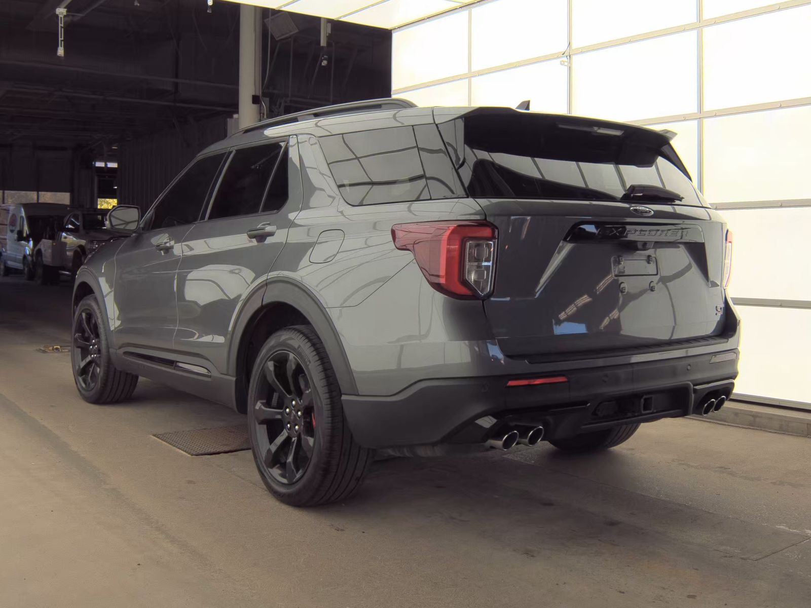 FORD EXPLORER - 9