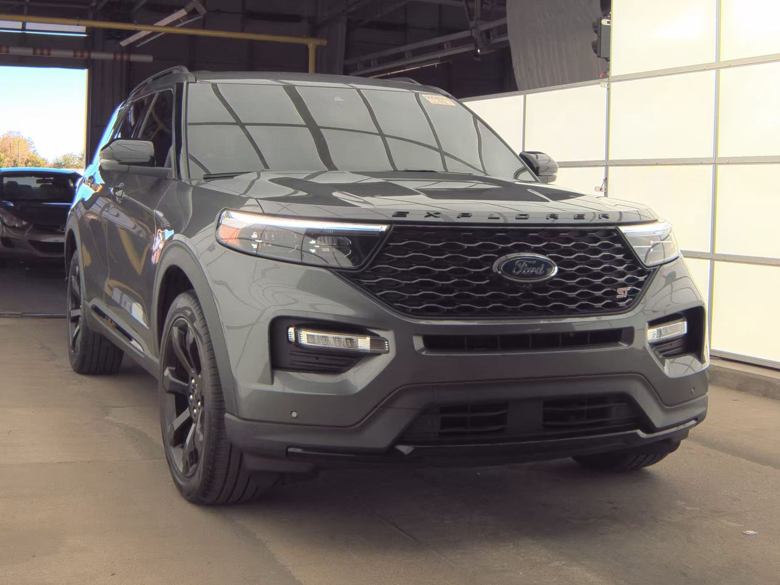 FORD EXPLORER - 5