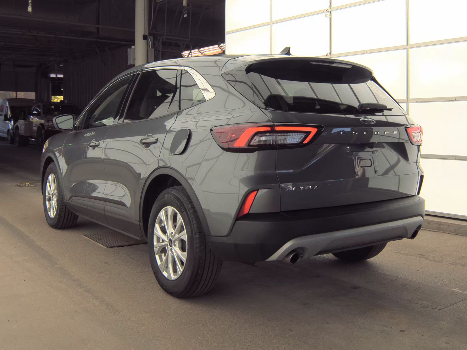 FORD ESCAPE - 9