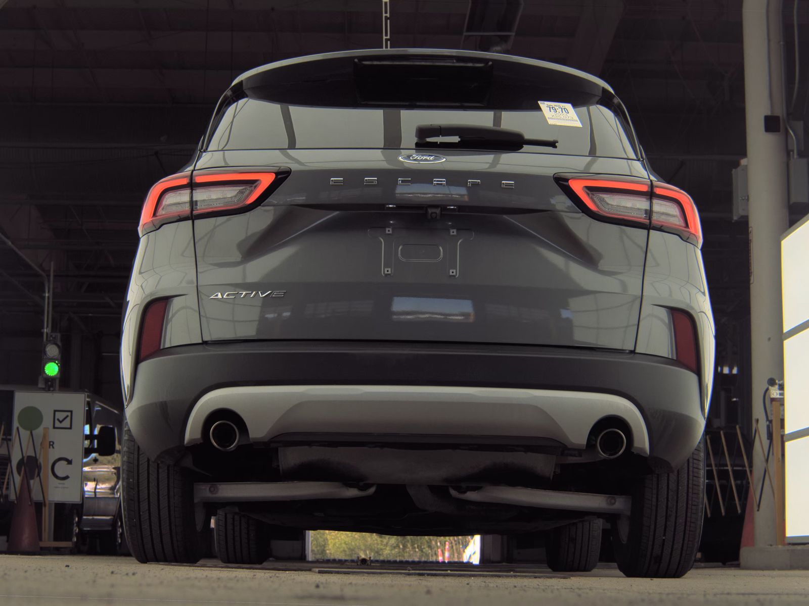 FORD ESCAPE - 8