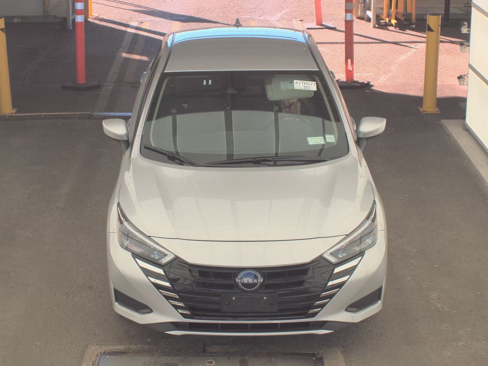 NISSAN VERSA - 3