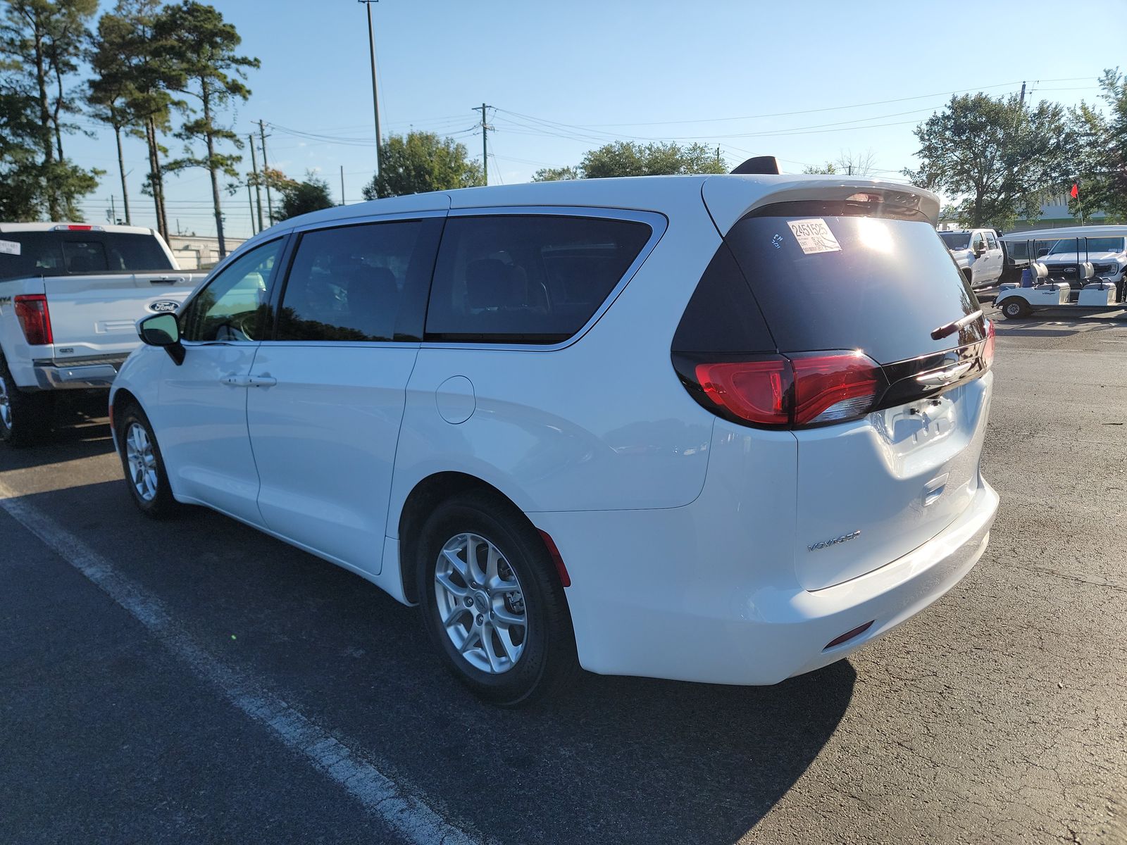 CHRYSLER VOYAGER - 7