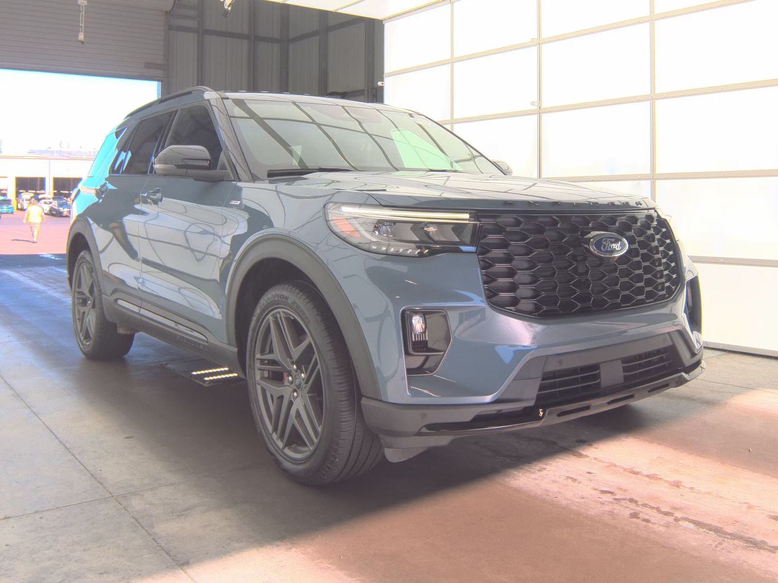 FORD EXPLORER - 5