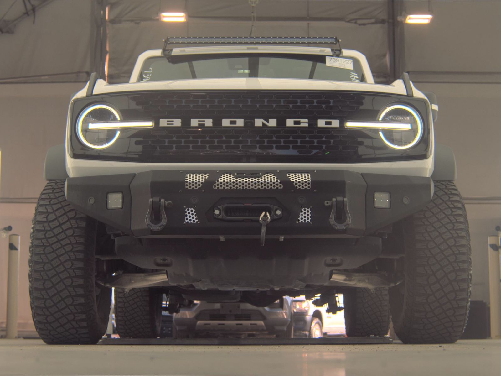 FORD BRONCO - 4