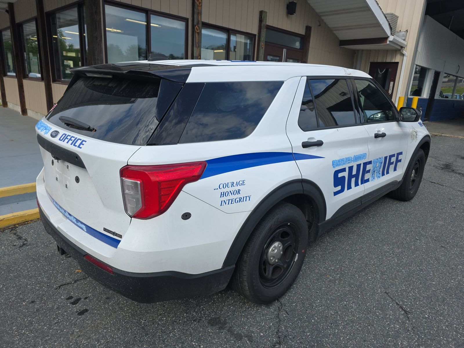 FORD POLICE INTERCEPTOR UTILITY - 5