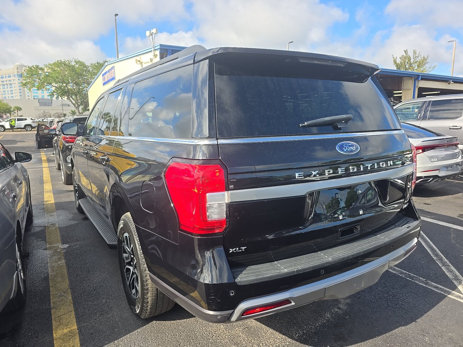 FORD EXPEDITION MAX - 7