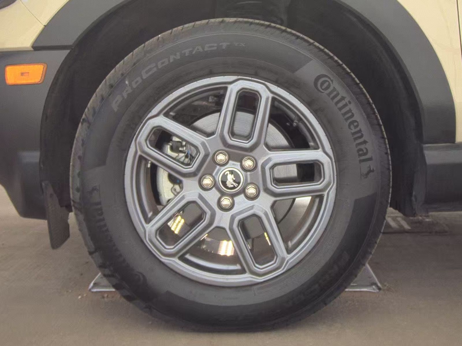 FORD BRONCO SPORT - 10
