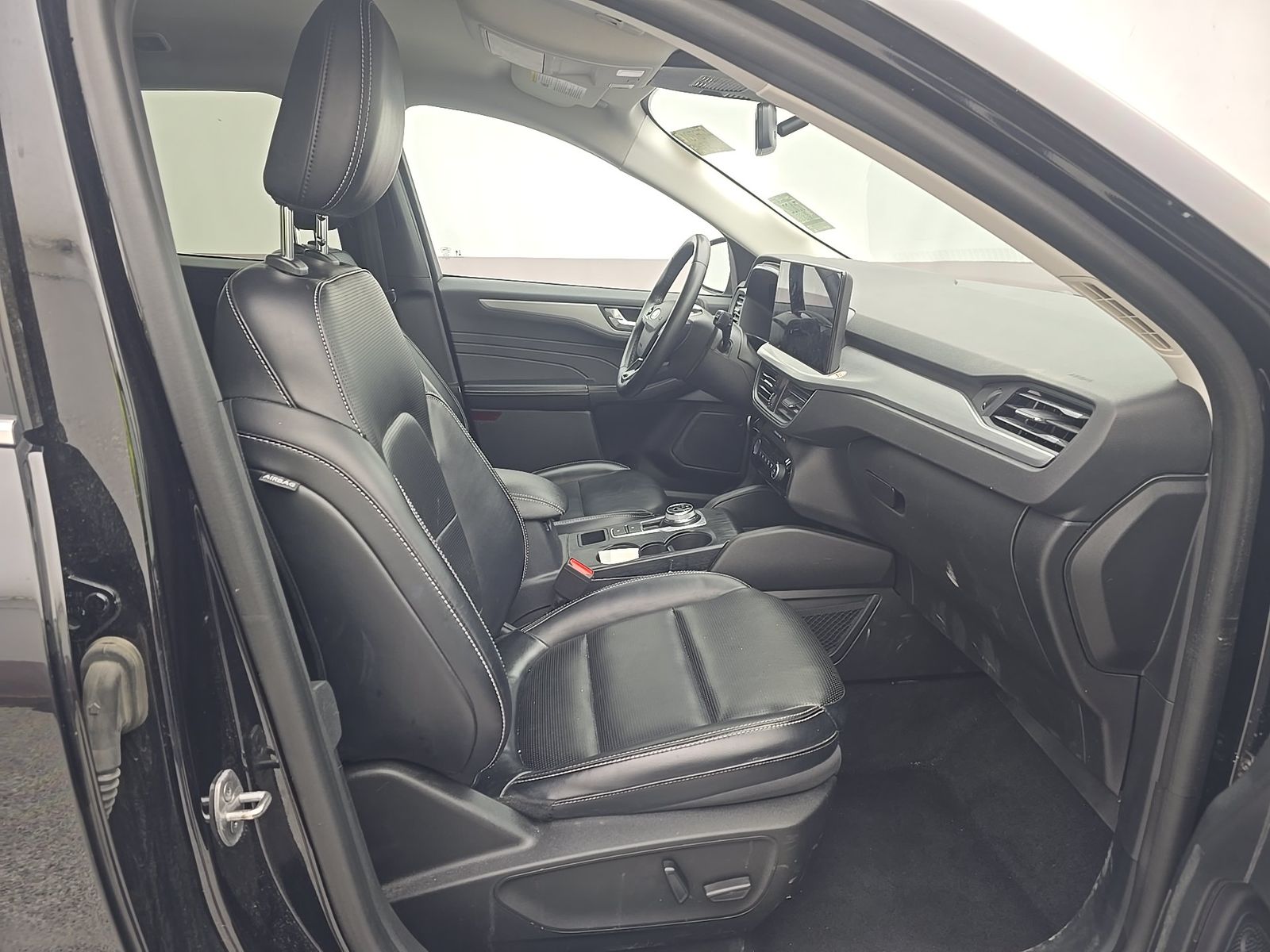 FORD ESCAPE - 9