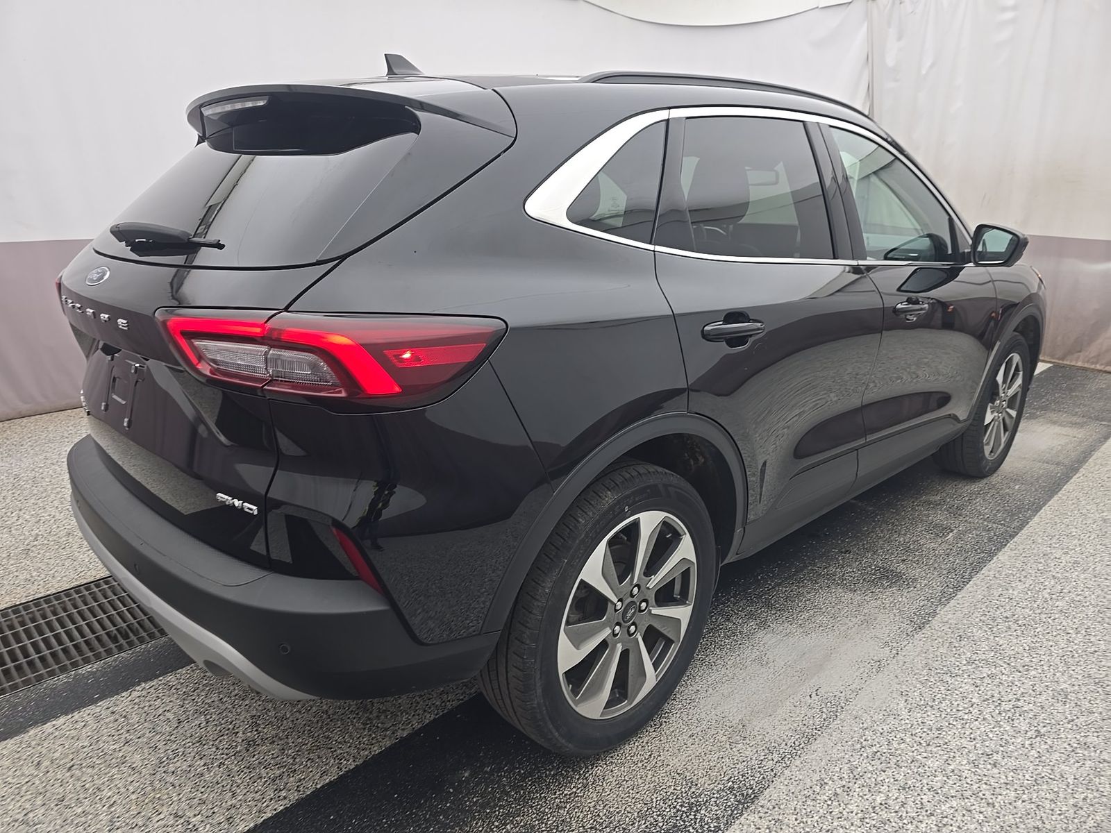 FORD ESCAPE - 5