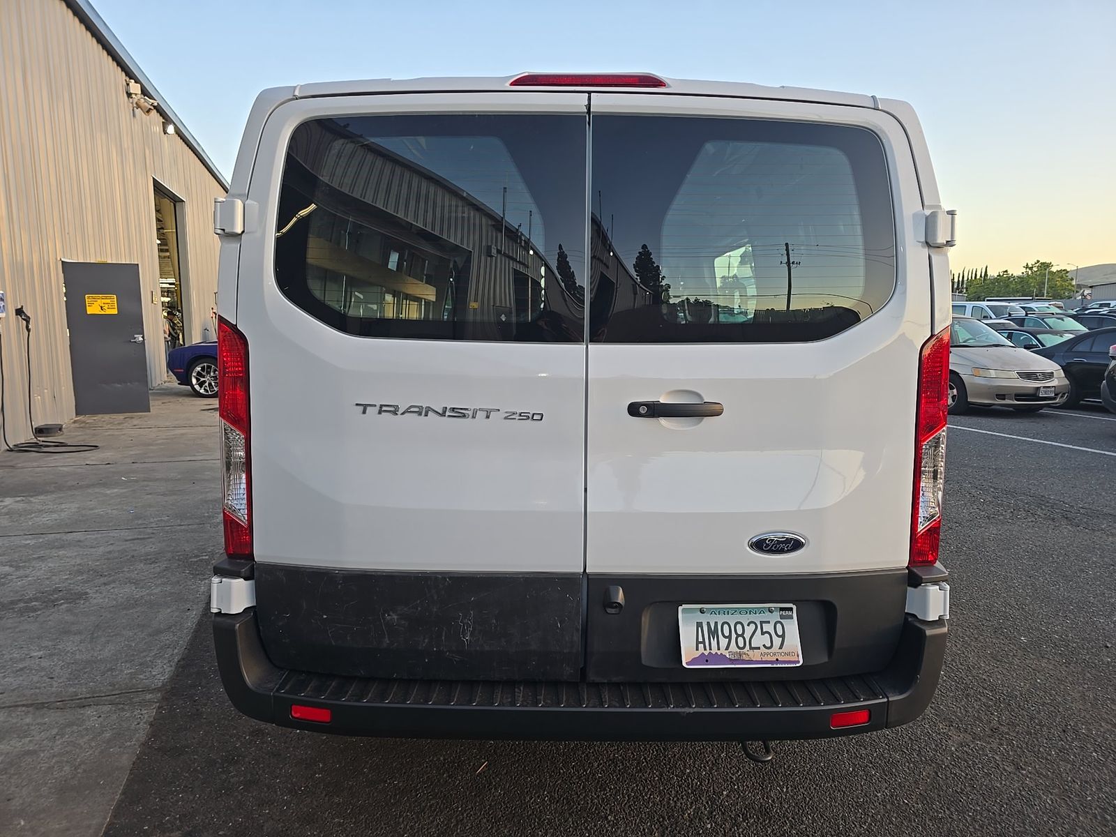 FORD TRANSIT 250 - 6