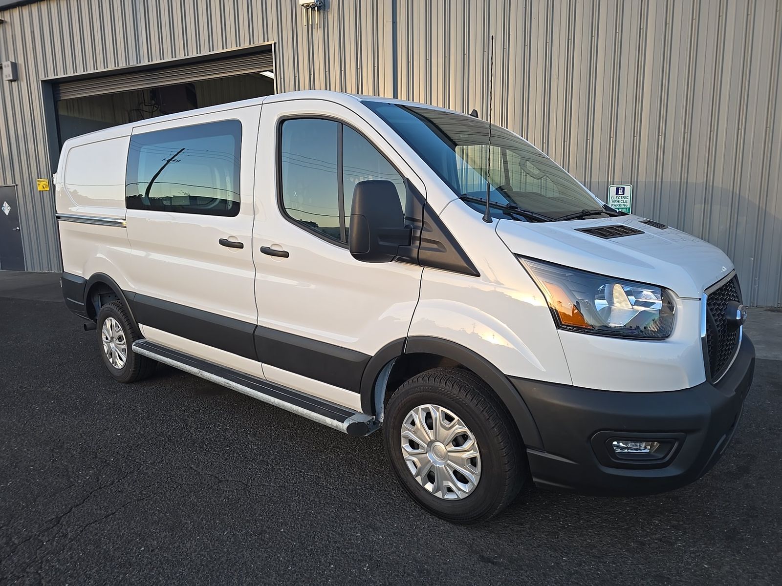 FORD TRANSIT 250 - 4