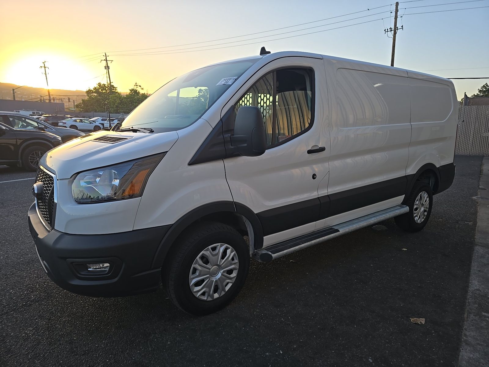 FORD TRANSIT 250 - 1