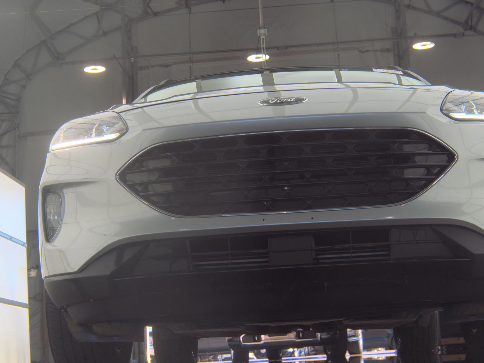FORD ESCAPE - 4