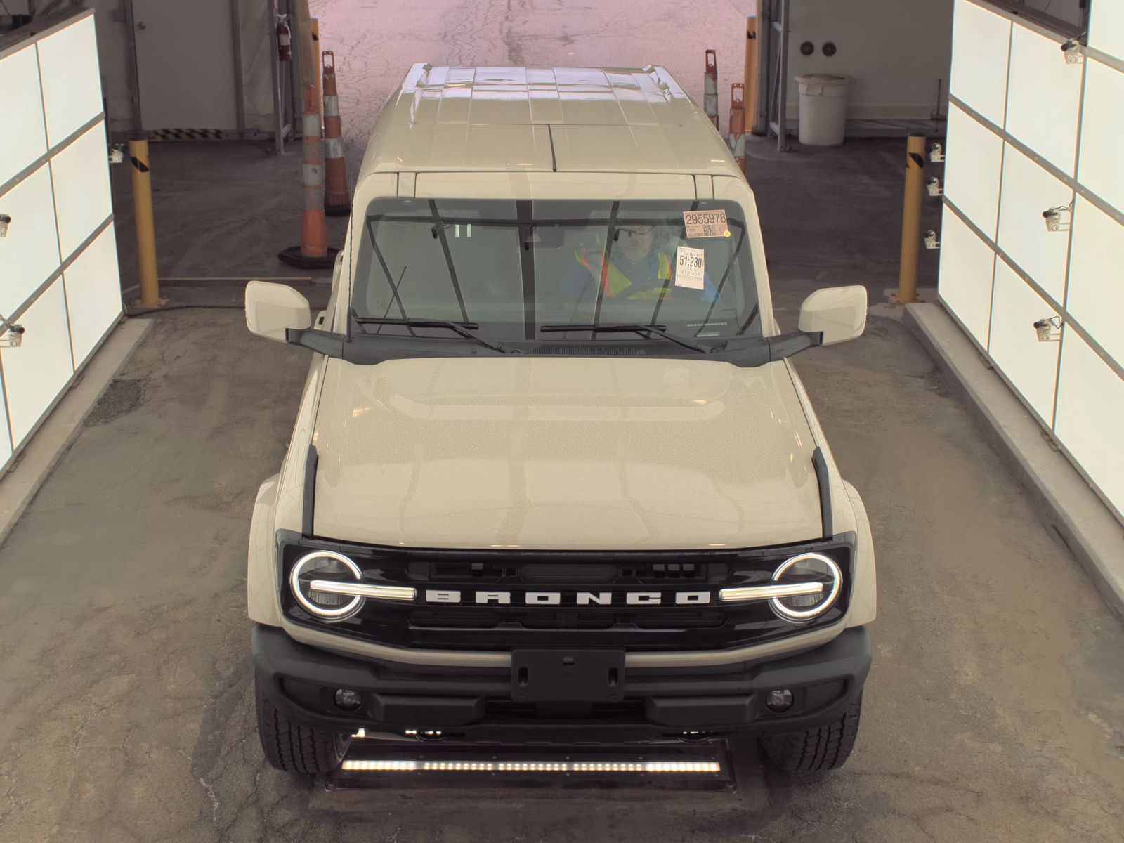 FORD BRONCO - 3