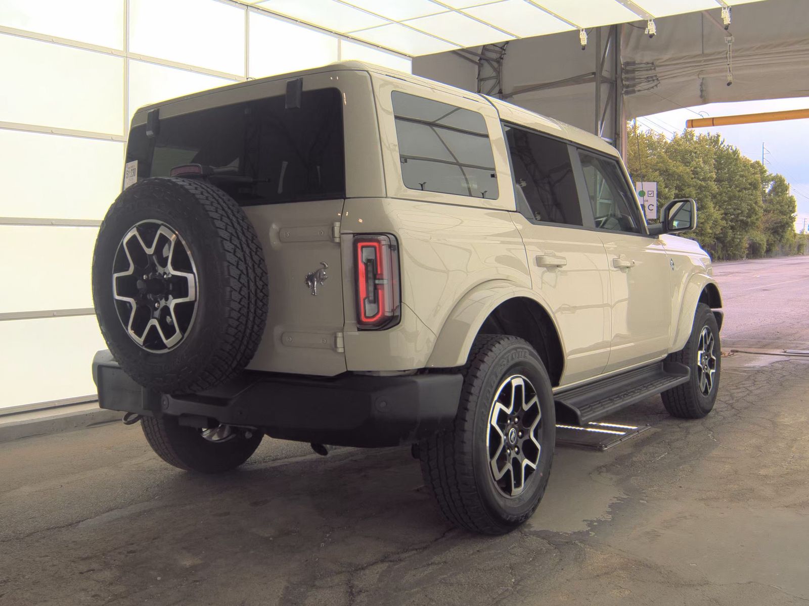 FORD BRONCO - 6