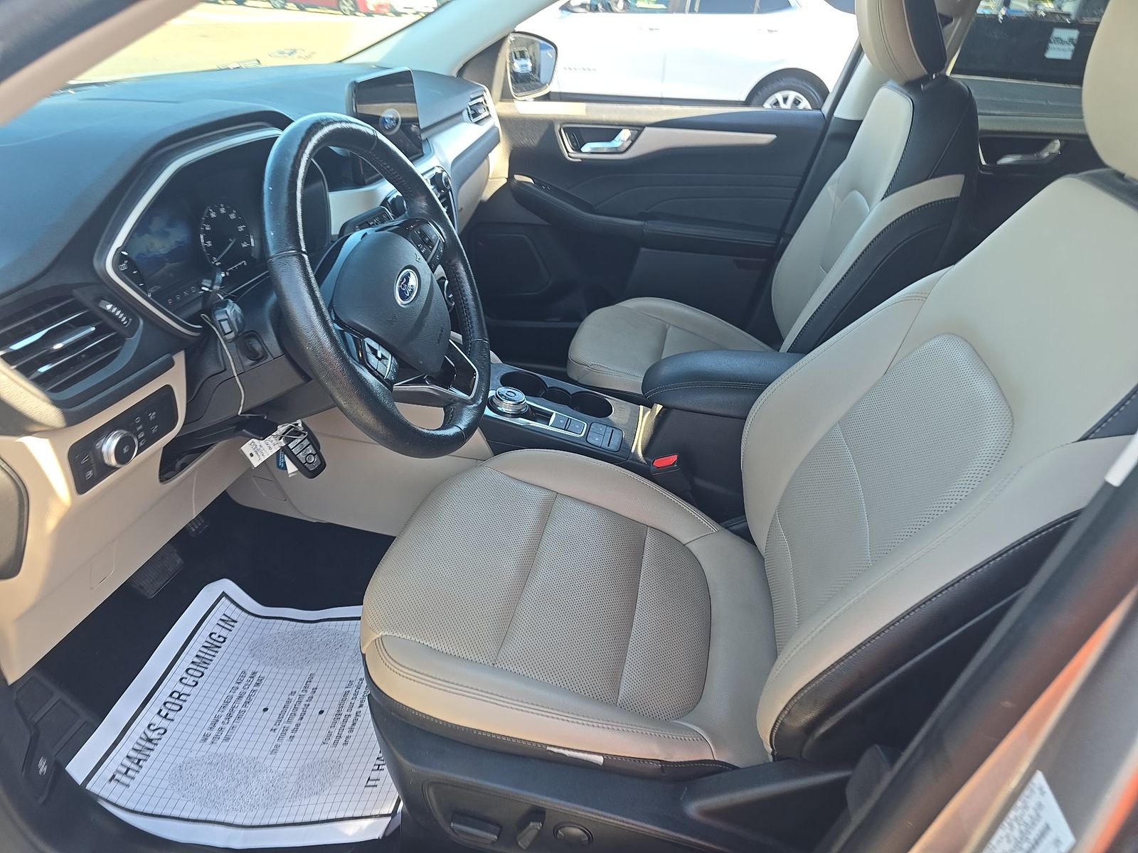 FORD ESCAPE - 8