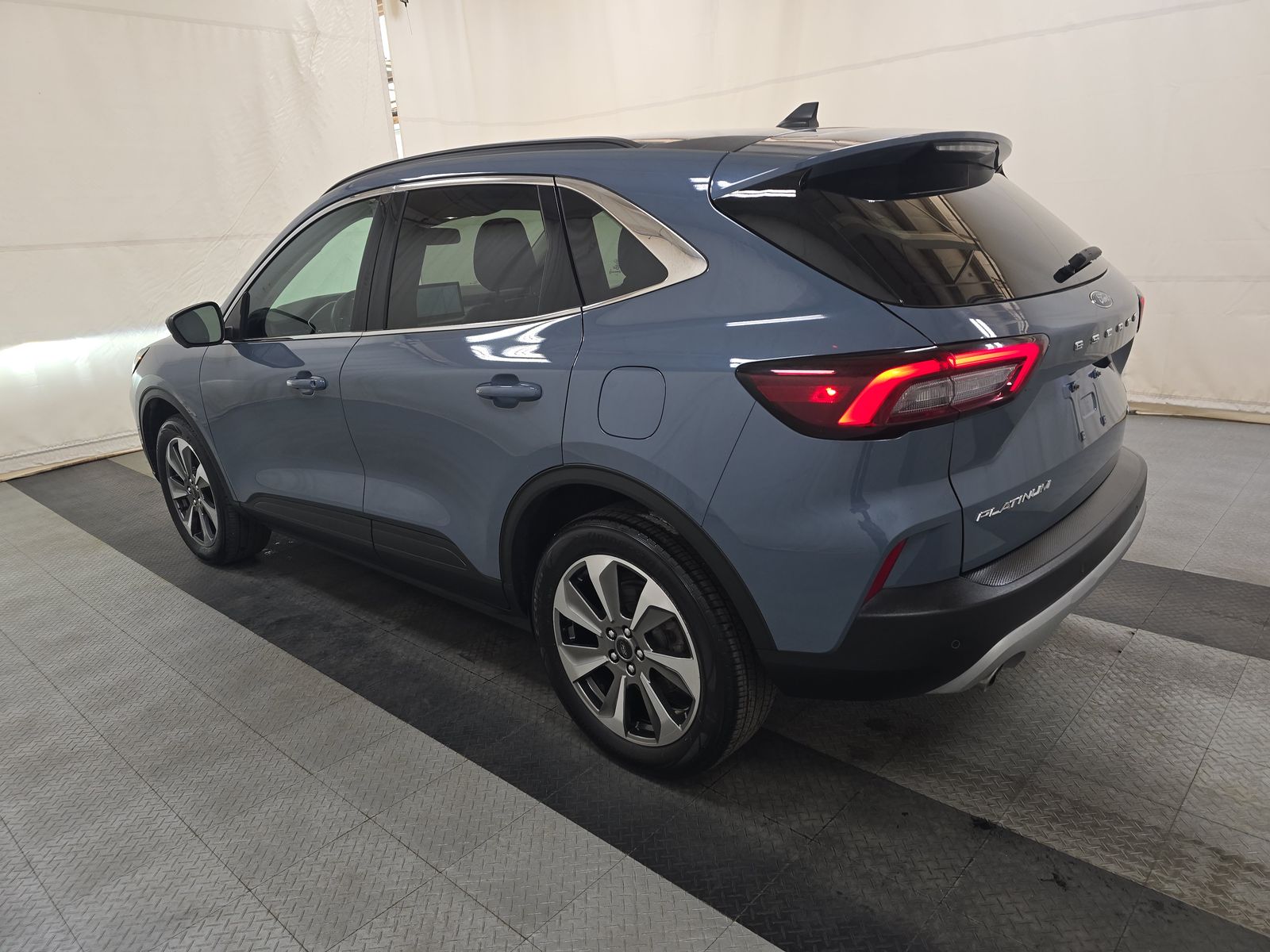 FORD ESCAPE - 7