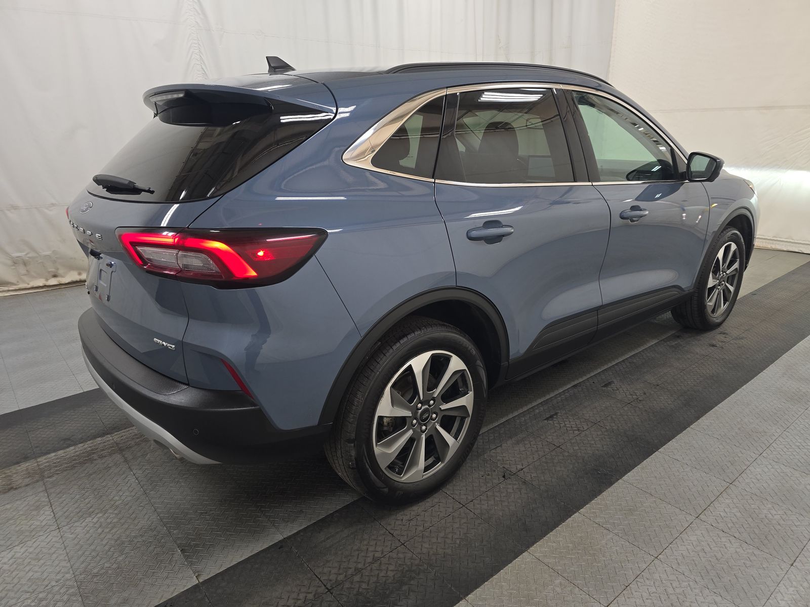 FORD ESCAPE - 5