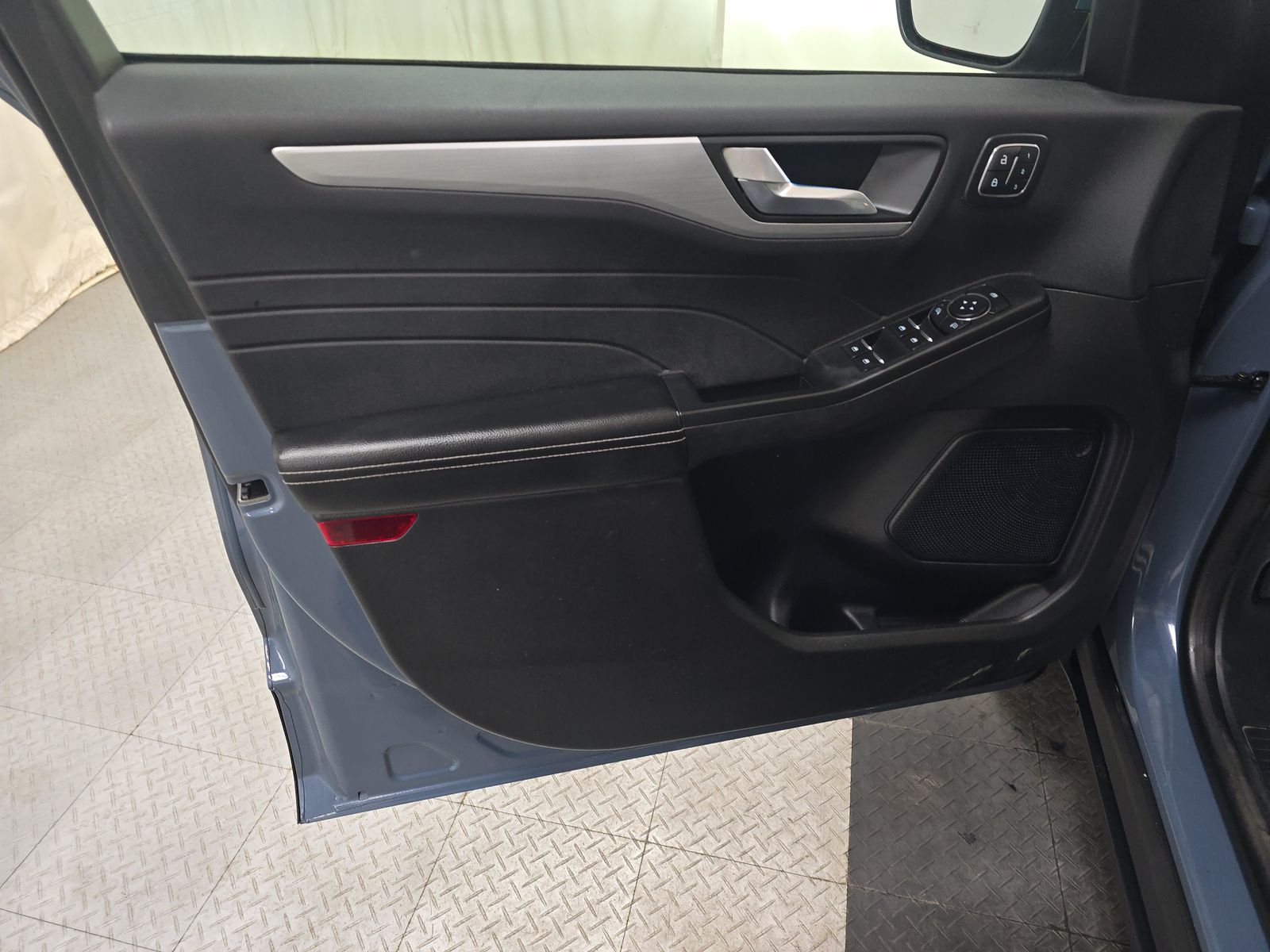FORD ESCAPE - 10