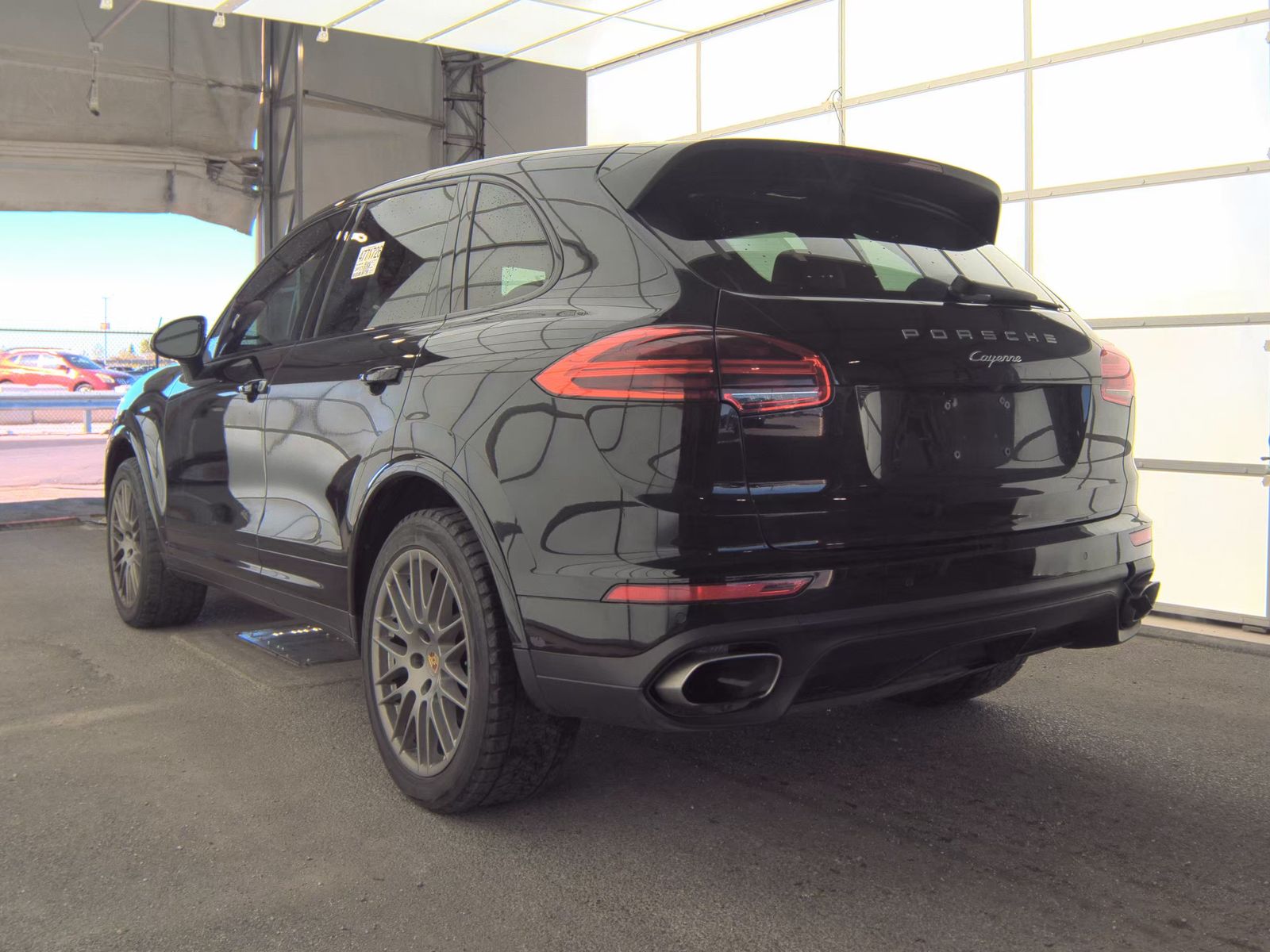 PORSCHE CAYENNE - 9