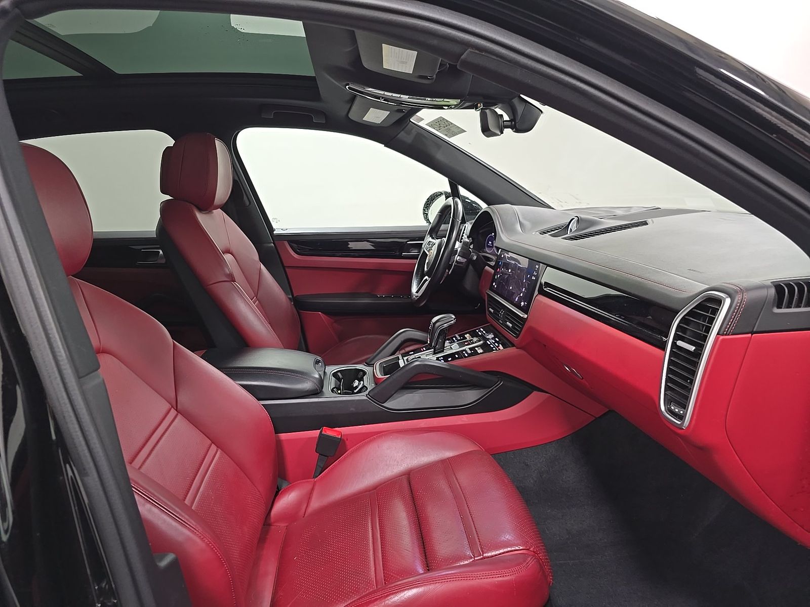 PORSCHE CAYENNE - 9