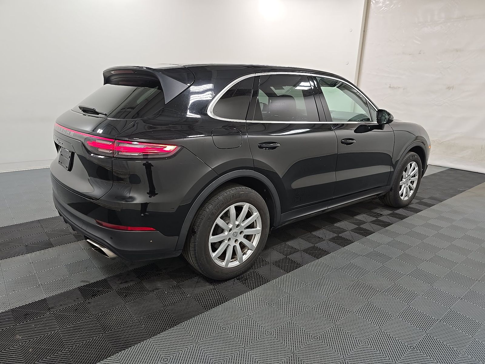 PORSCHE CAYENNE - 5