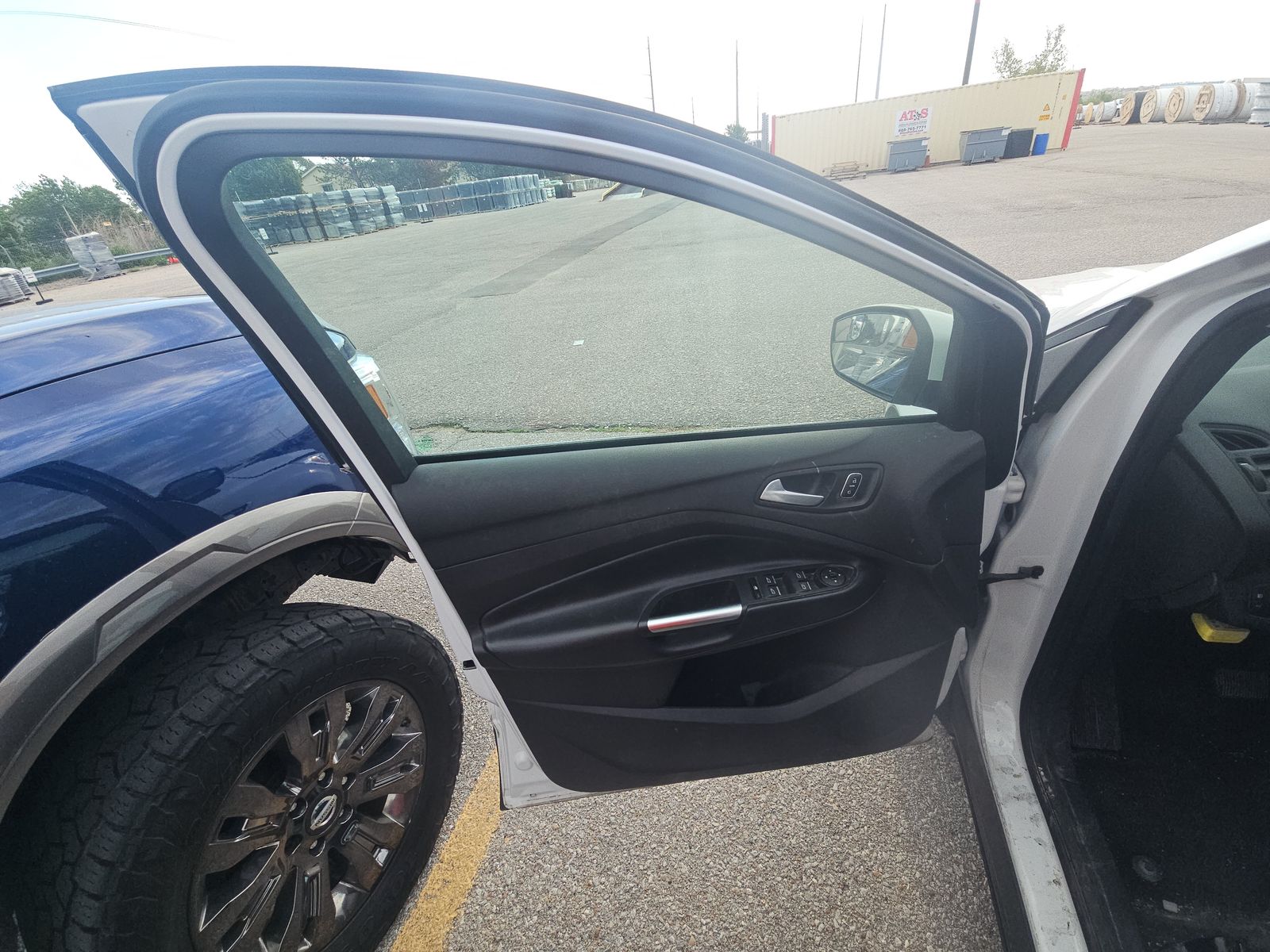 FORD ESCAPE - 10