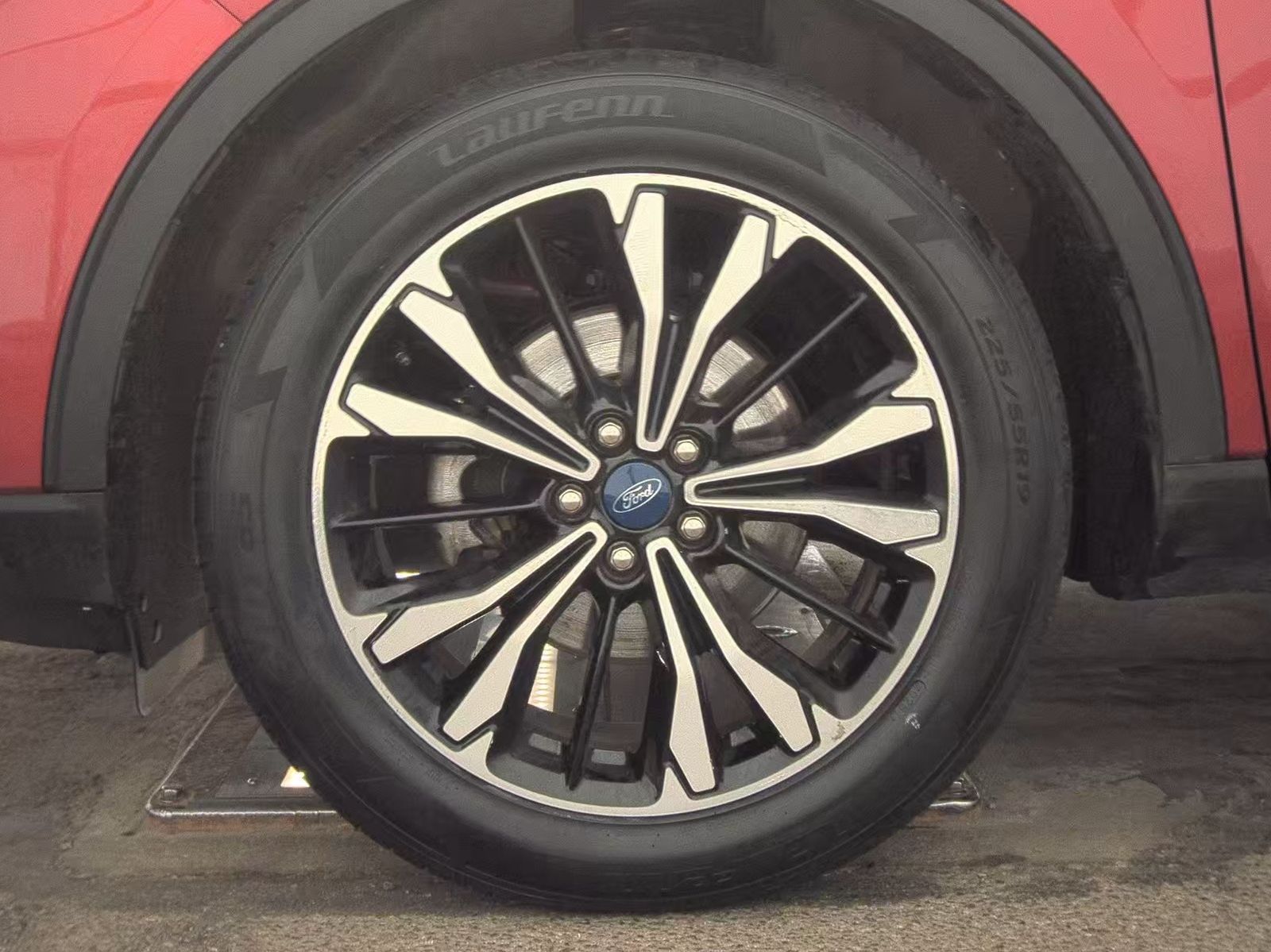 FORD ESCAPE - 10