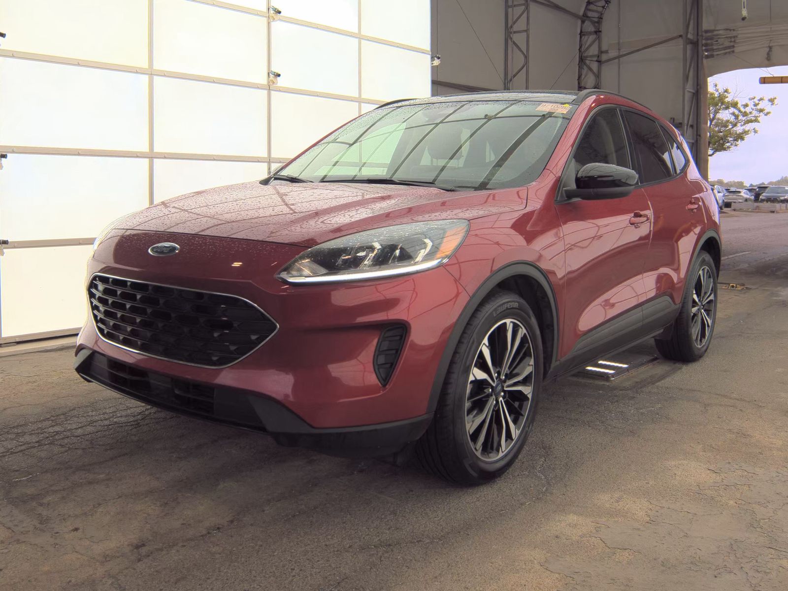 FORD ESCAPE - 1