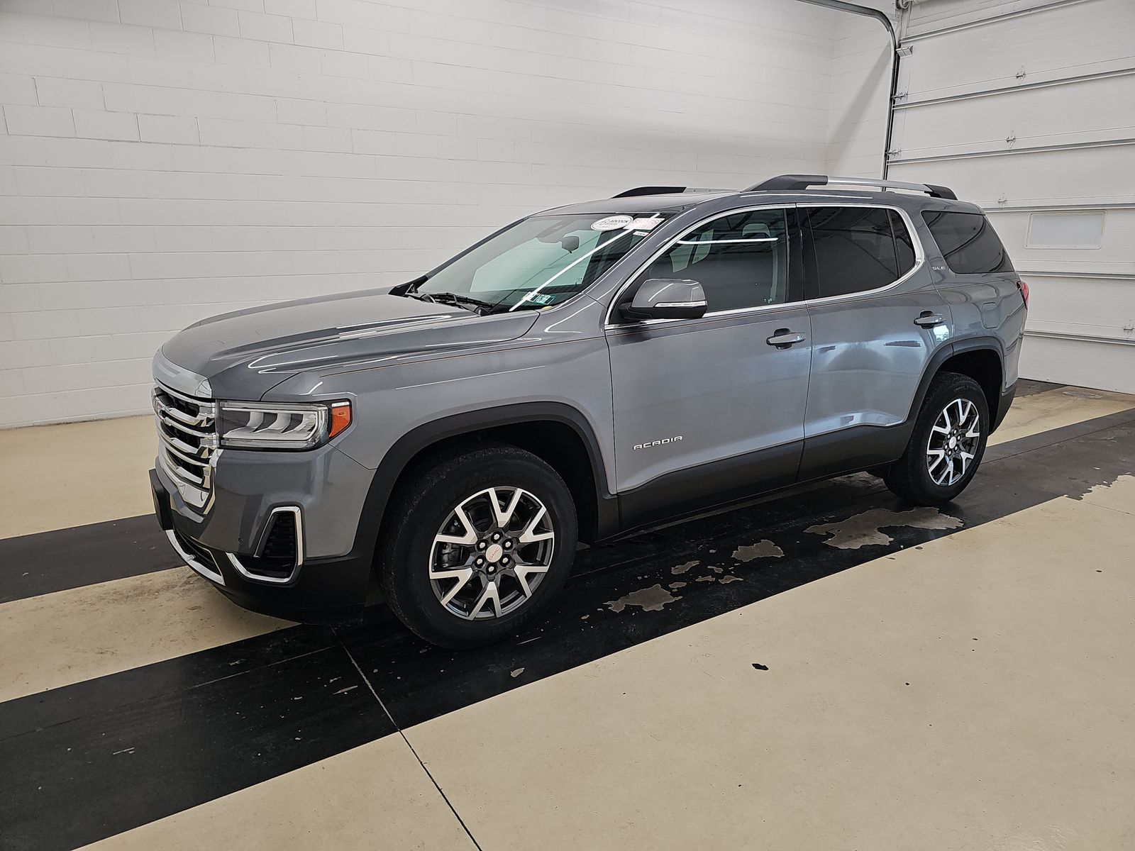 2021 GMC Acadia SLE FWD's photo